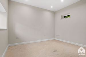 Photo 24- click for photo gallery